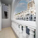 Stylish 1 Bed Retreat In Jvcs Autumn Community