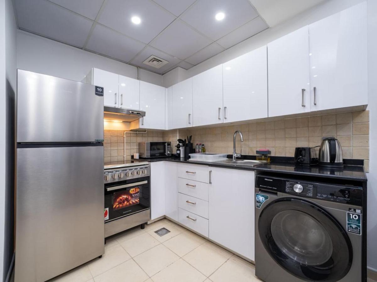 Apartment Stylish 1 Bed Retreat In Jvcs Autumn Community Dubai